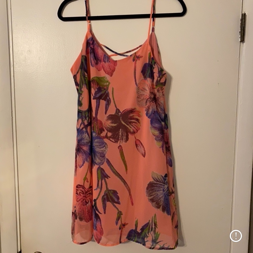 Peach/pink floral shift dress